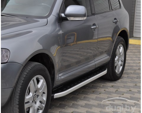 Пороги алюминиевые "New Star" для VW Touareg.